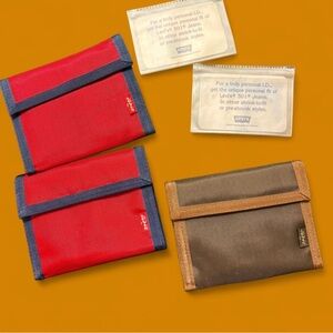 Bundle of 3 like new vintage Levi’s nylon Velcro wallets